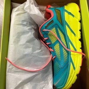Hoka Clifton 1 Womens Size 8 NWT in box